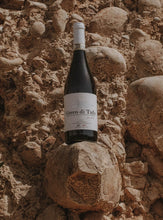 Carica l'immagine nel visualizzatore di Gallery, Greco di Tufo DOCG "Claudio Quarta" 2018 - Claudio Quarta Vignaiolo Shop